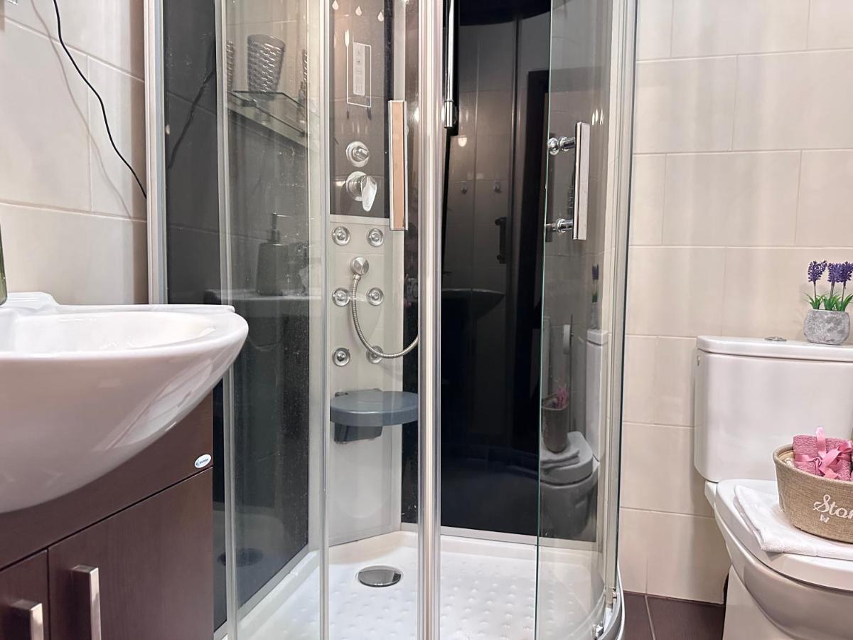 Holiday Apartments Βουκουρέστι Εξωτερικό φωτογραφία