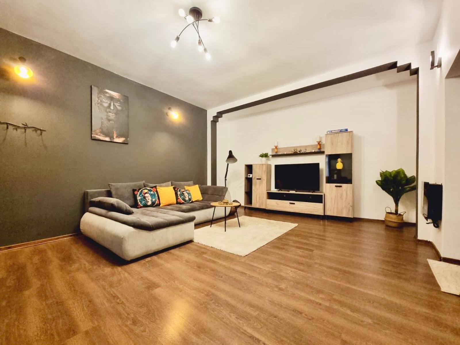 Holiday Apartments Βουκουρέστι Εξωτερικό φωτογραφία