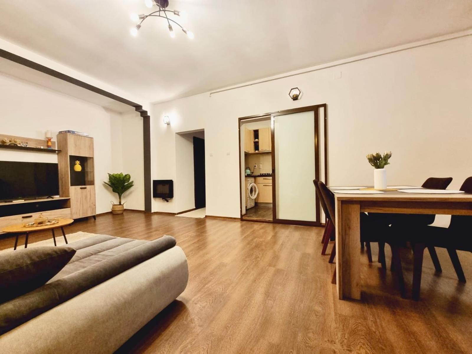 Holiday Apartments Βουκουρέστι Εξωτερικό φωτογραφία
