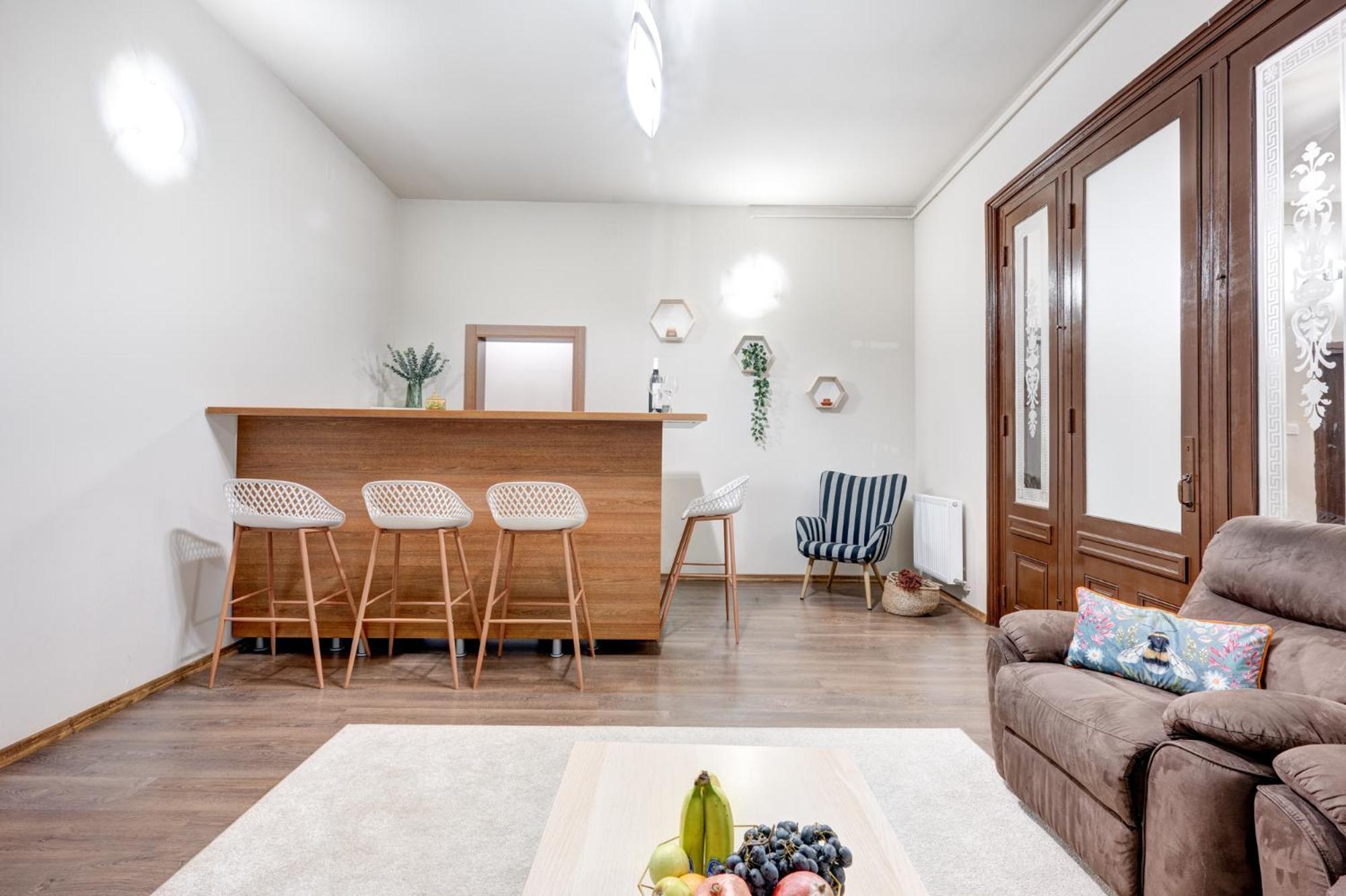 Holiday Apartments Βουκουρέστι Εξωτερικό φωτογραφία