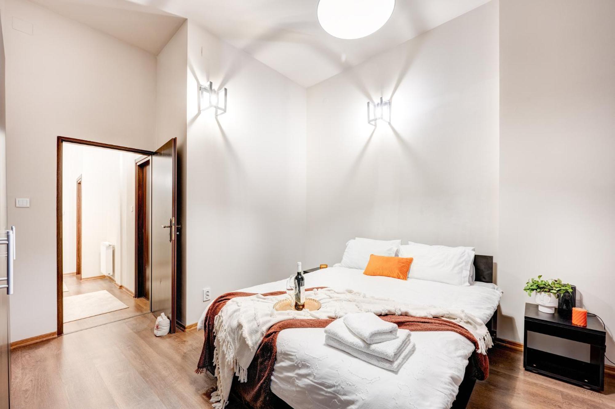 Holiday Apartments Βουκουρέστι Εξωτερικό φωτογραφία