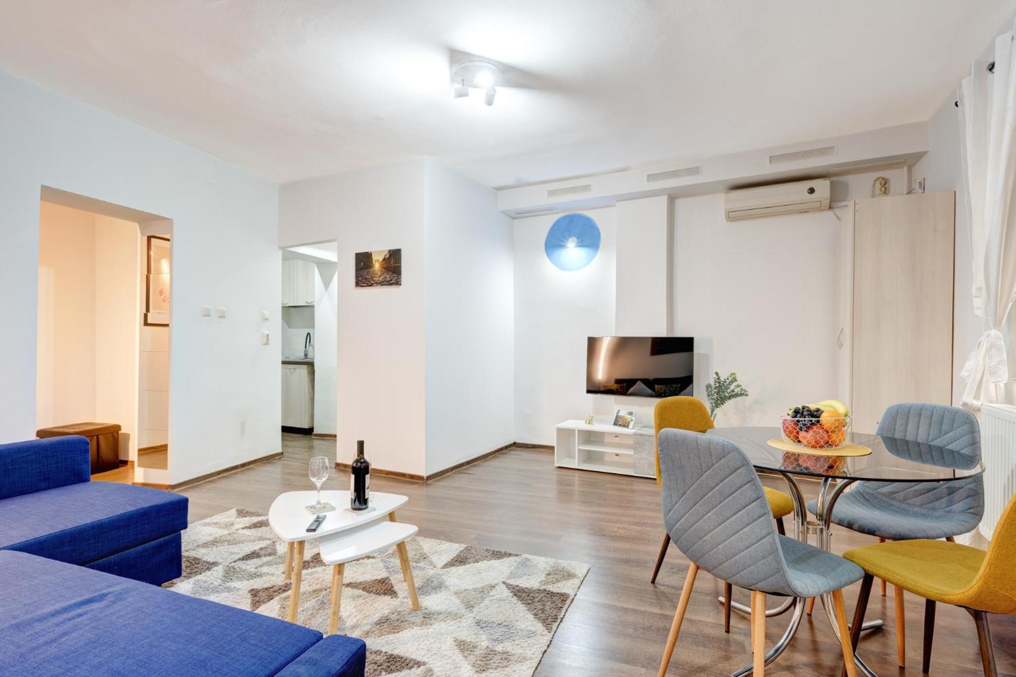 Holiday Apartments Βουκουρέστι Εξωτερικό φωτογραφία