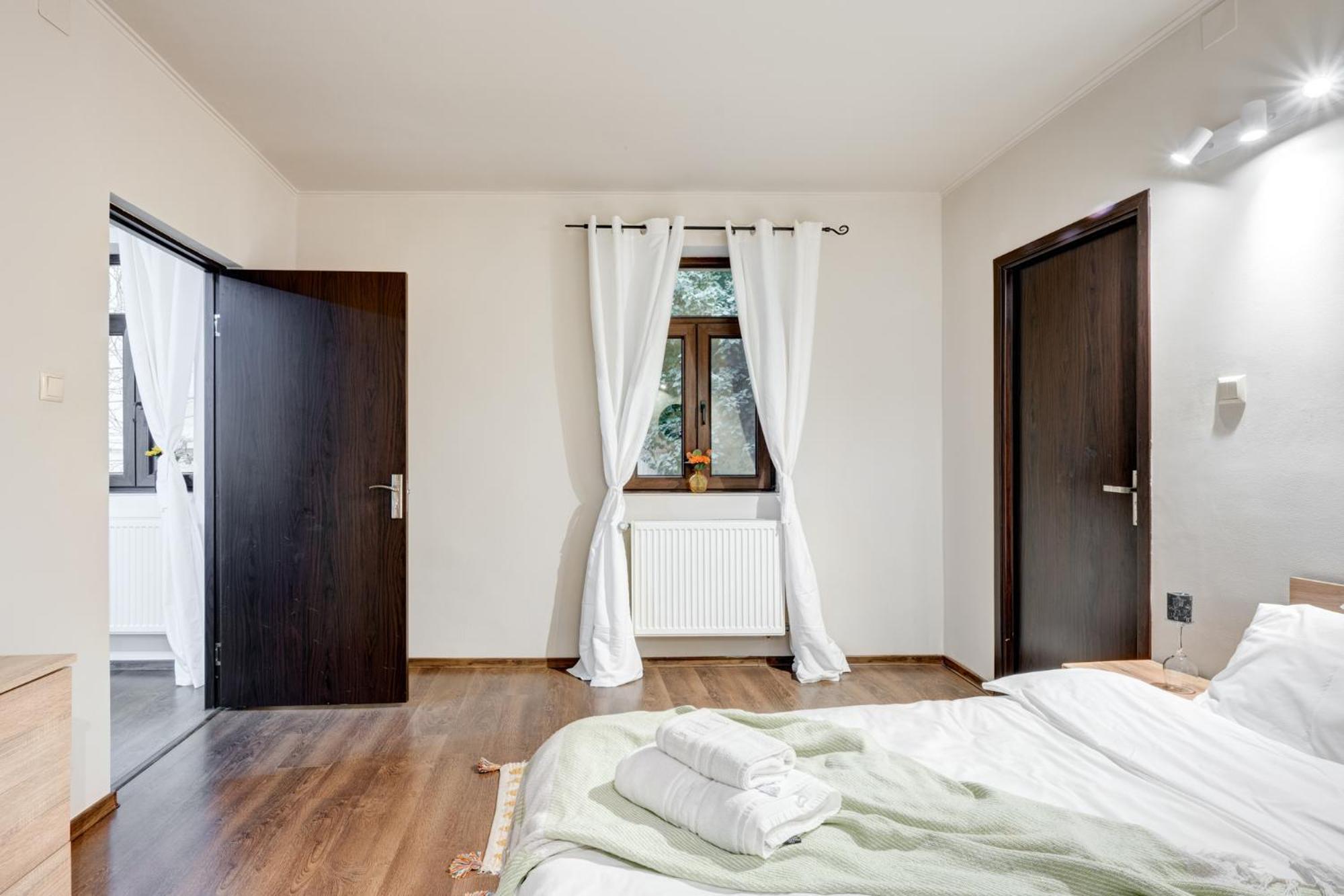 Holiday Apartments Βουκουρέστι Εξωτερικό φωτογραφία