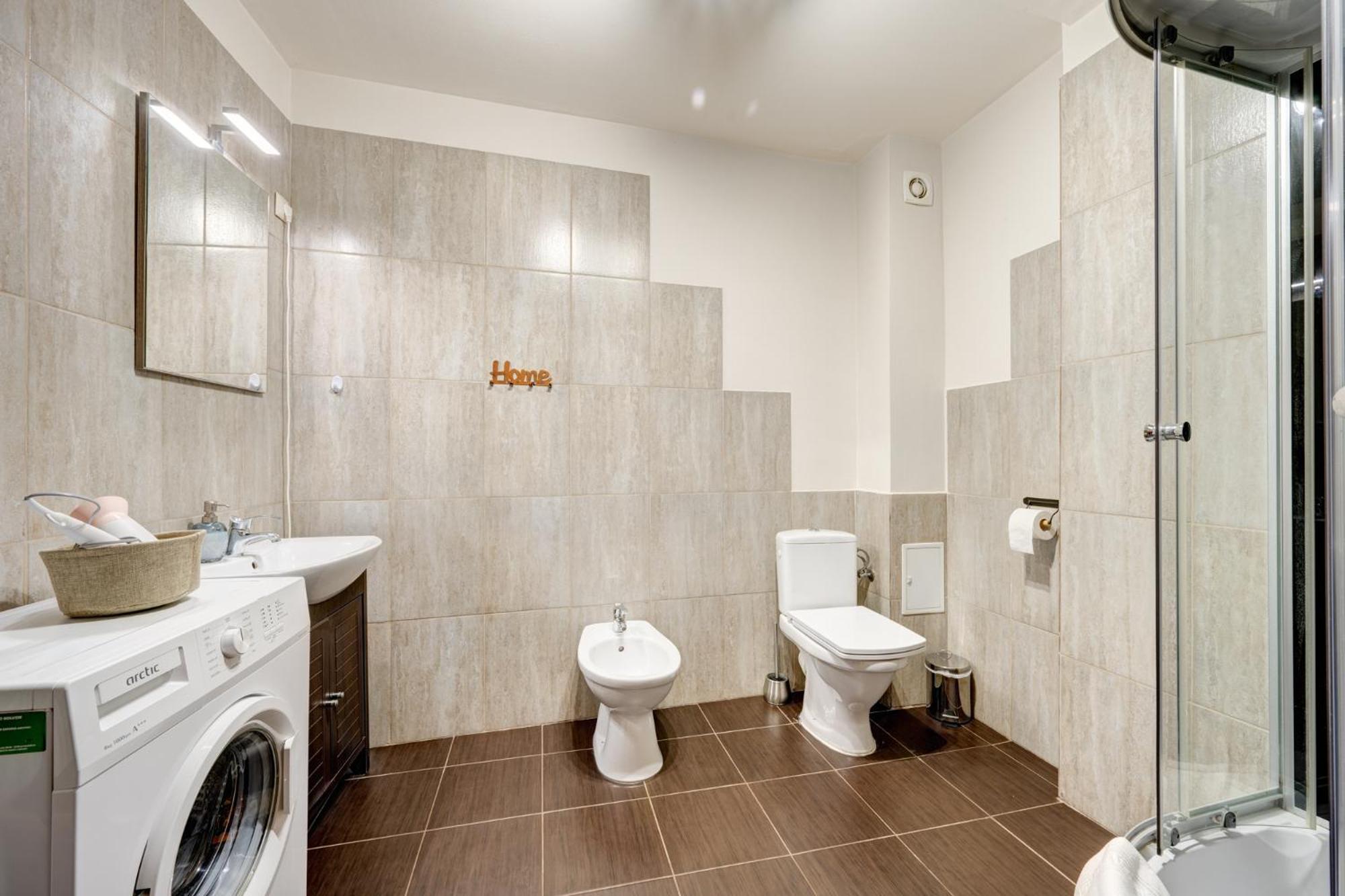 Holiday Apartments Βουκουρέστι Εξωτερικό φωτογραφία