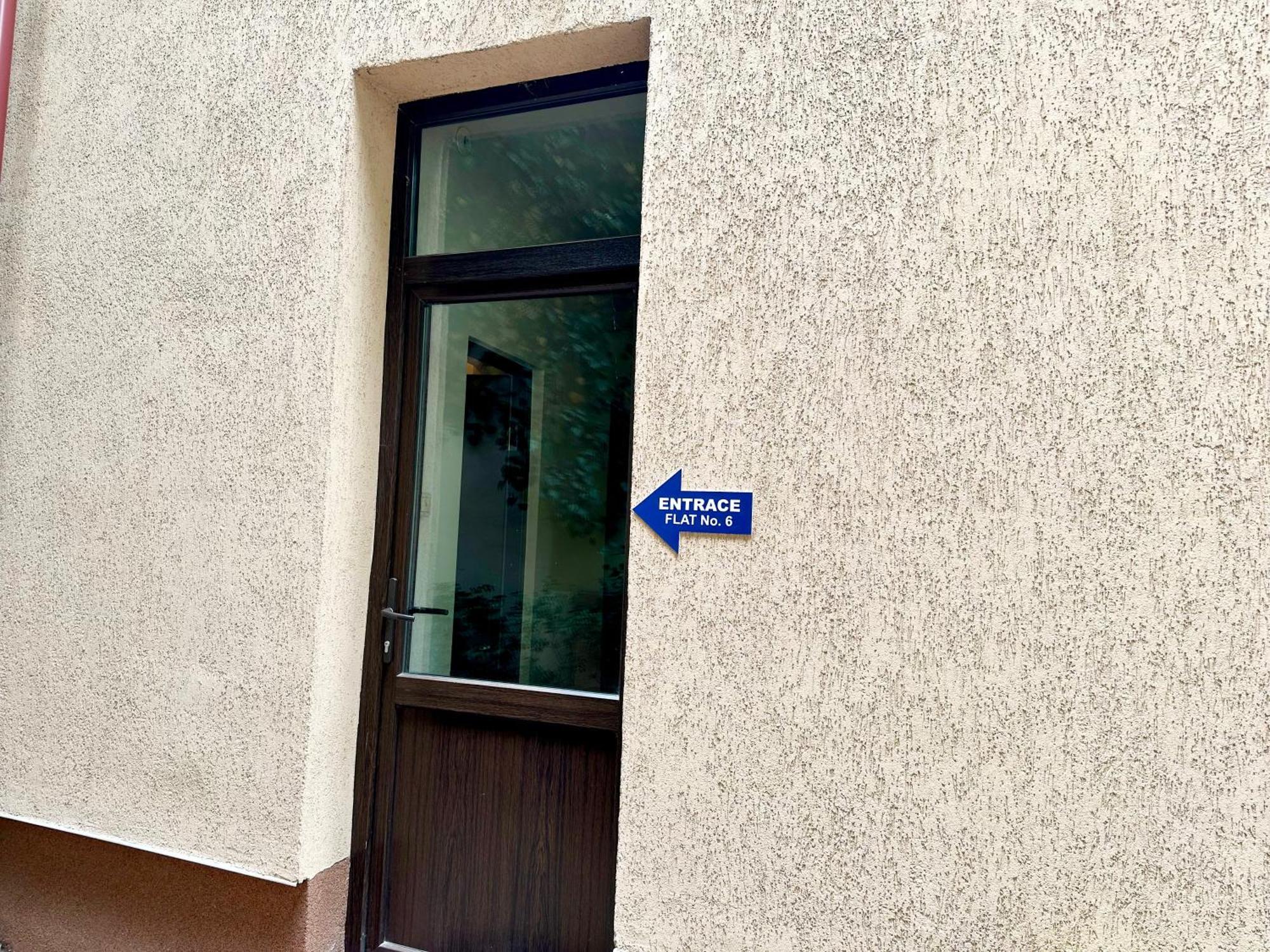 Holiday Apartments Βουκουρέστι Εξωτερικό φωτογραφία